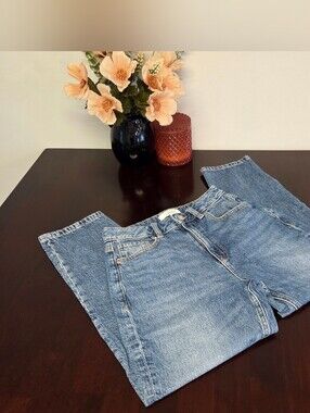 Womens US 25 Dynamite Mom Jeans